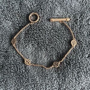 Tory Burch logo station toggle bracelet